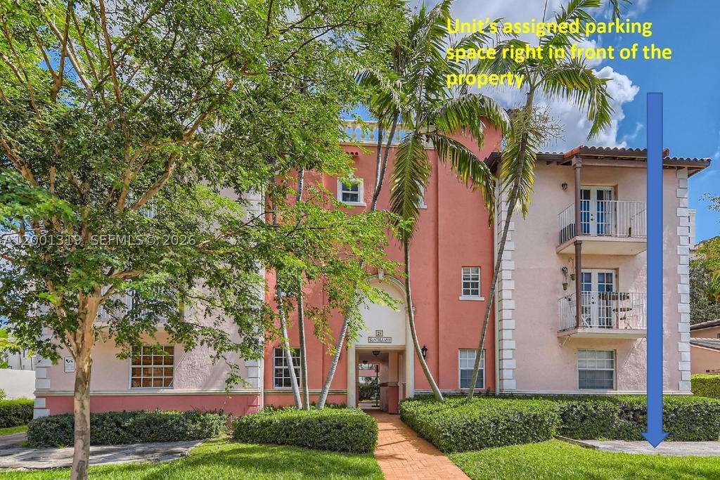 Real estate property located at 29 Santillane Ave #2, Miami-dade, 29 Santillane Avenue Cond, Coral Gables, FL