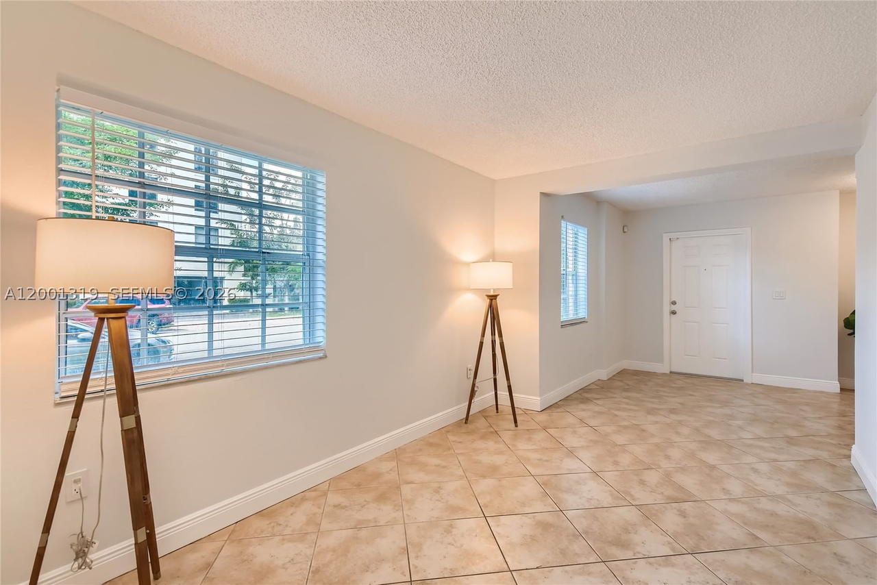 Real estate property located at 29 Santillane Ave #2, Miami-dade, 29 Santillane Avenue Cond, Coral Gables, FL