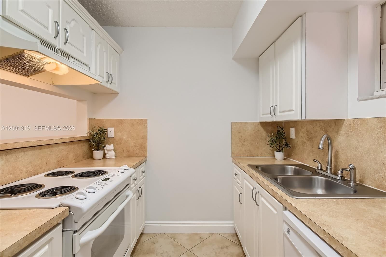 Real estate property located at 29 Santillane Ave #2, Miami-dade, 29 Santillane Avenue Cond, Coral Gables, FL