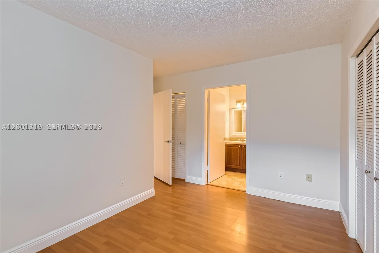 Real estate property located at 29 Santillane Ave #2, Miami-dade, 29 Santillane Avenue Cond, Coral Gables, FL