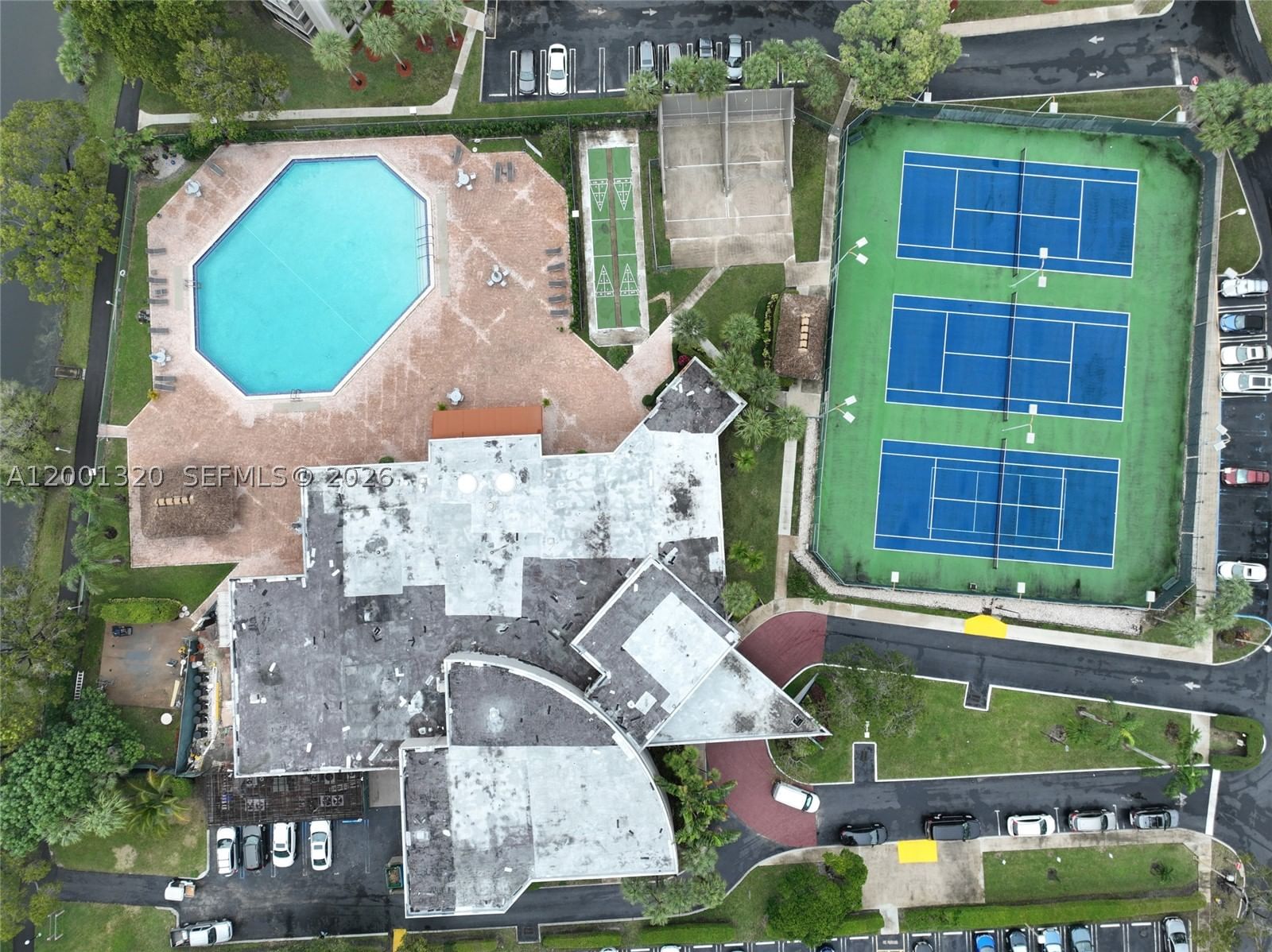 Real estate property located at 1001 Colony Point Cir #503, Broward, Colony Point 5 Condo, Pembroke Pines, FL