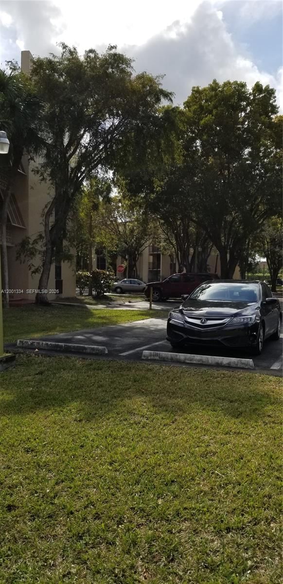 Real estate property located at 14201 Kendall Dr #212-D, Miami-dade, Promenade At Kendale Lake, Miami, FL