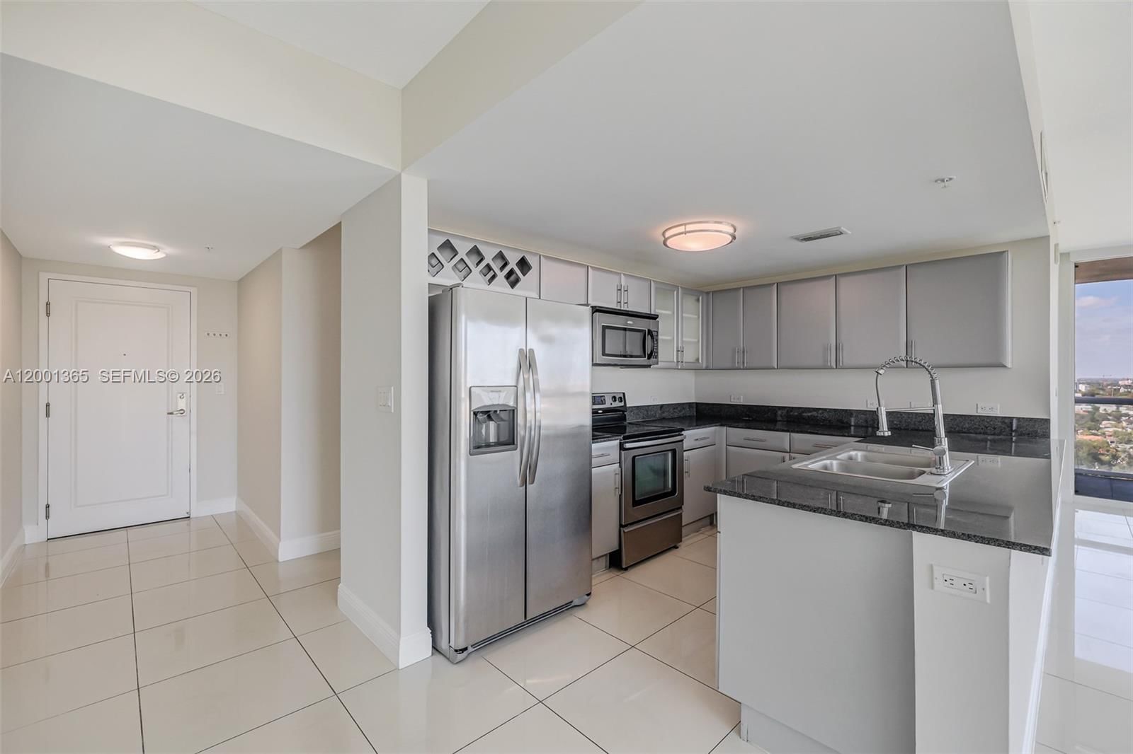 Real estate property located at 1861 S River Dr #2006, Miami-dade, Terrazas Riverpark Villag, Miami, FL