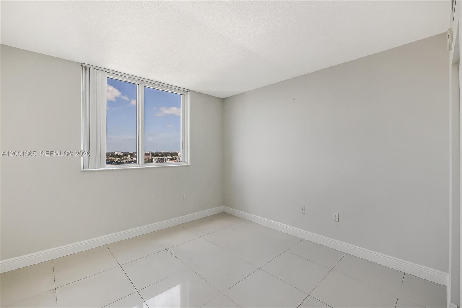 Real estate property located at 1861 S River Dr #2006, Miami-dade, Terrazas Riverpark Villag, Miami, FL