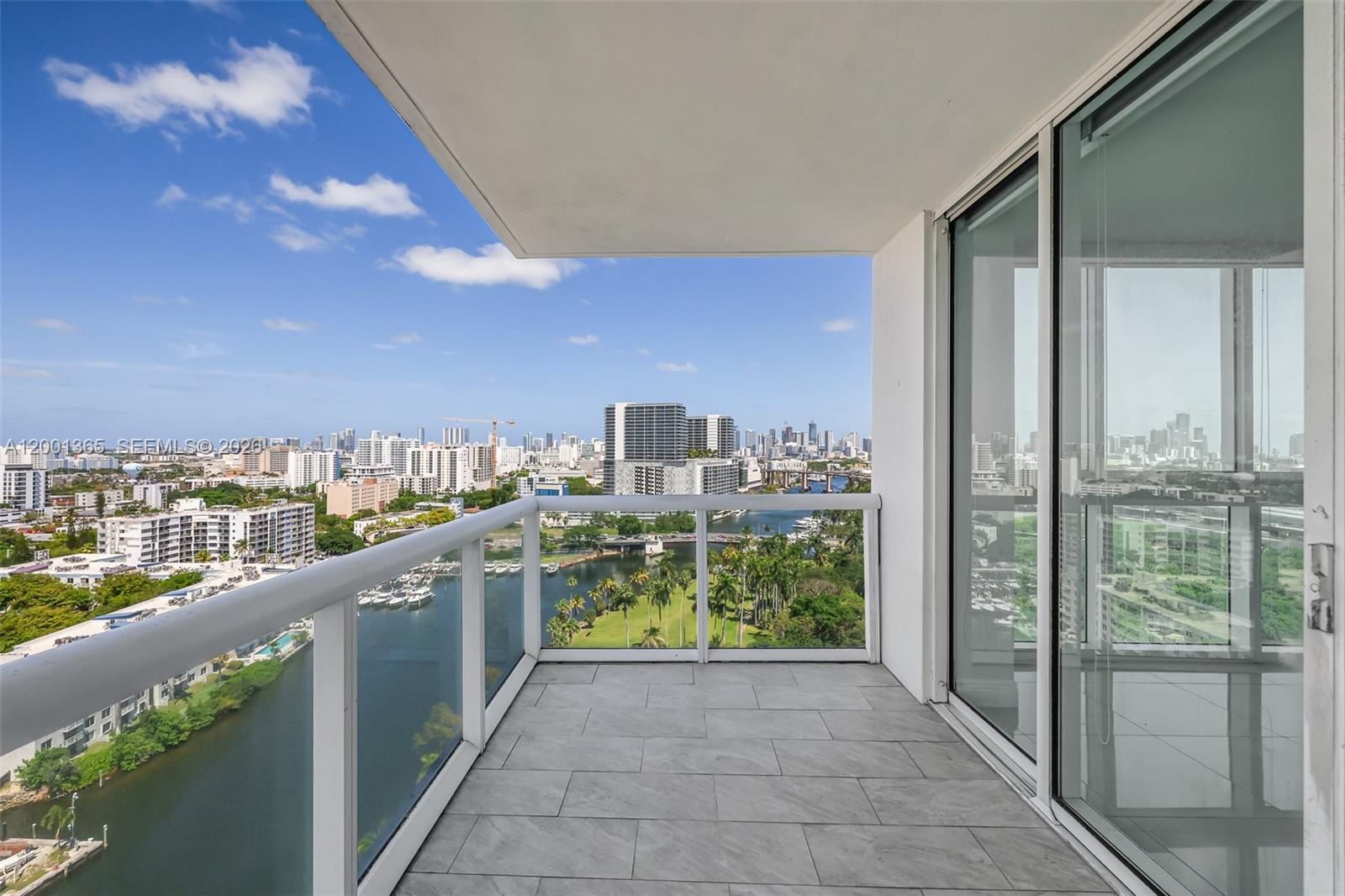 Real estate property located at 1861 S River Dr #2006, Miami-dade, Terrazas Riverpark Villag, Miami, FL