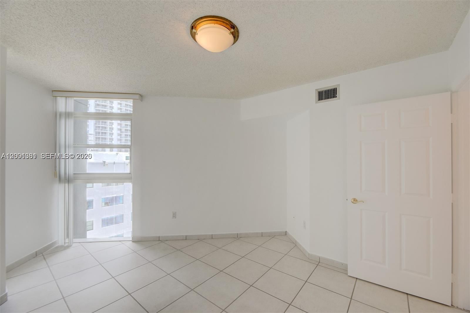 Real estate property located at 6301 Collins Ave #2008, Miami-dade, La Gorce Palace Condo, Miami Beach, FL