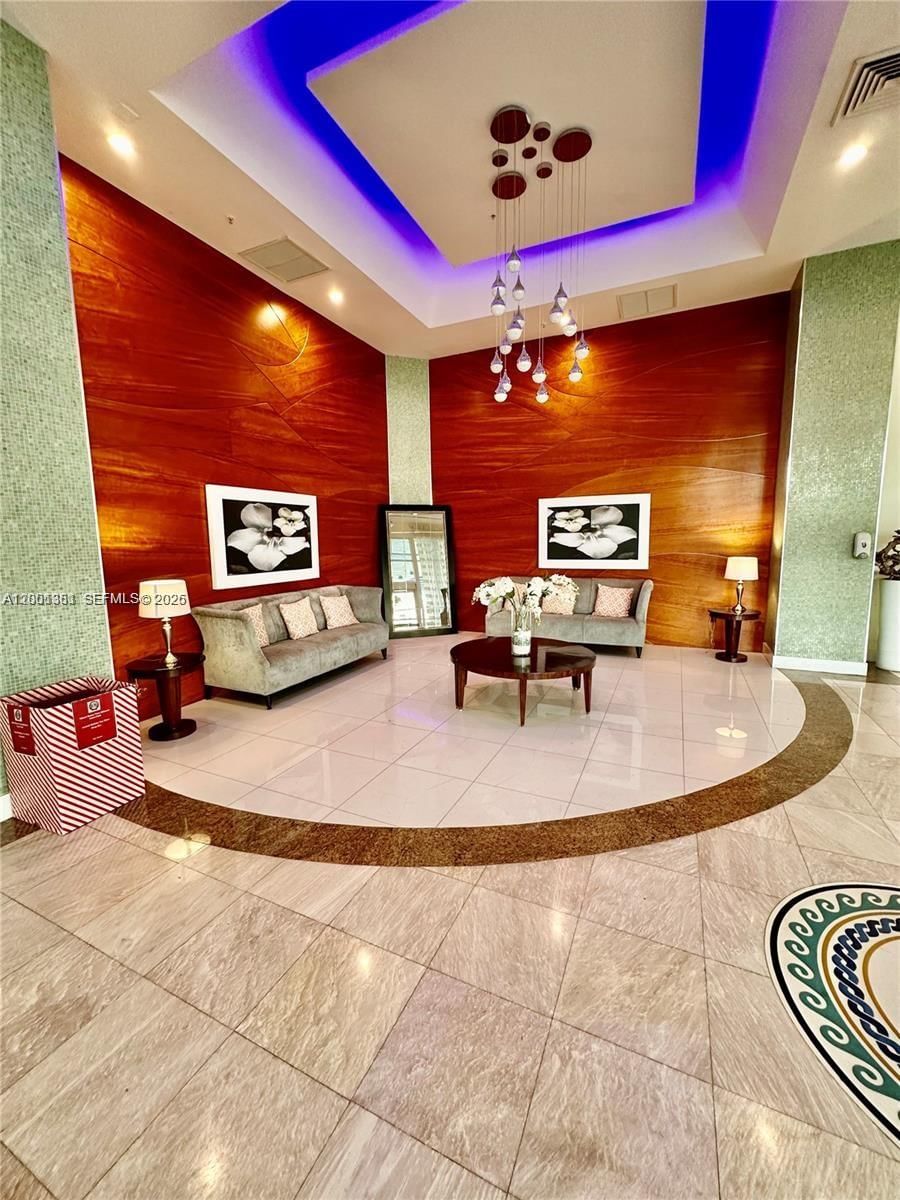 Real estate property located at 6301 Collins Ave #2008, Miami-dade, La Gorce Palace Condo, Miami Beach, FL