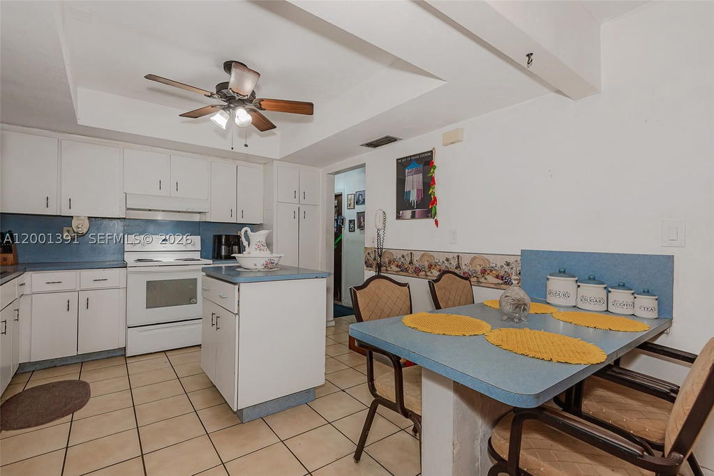 Real estate property located at 401 93rd Ave, Broward, Pasadena Lakes South, Pembroke Pines, FL