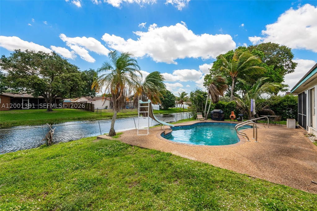 Real estate property located at 401 93rd Ave, Broward, Pasadena Lakes South, Pembroke Pines, FL