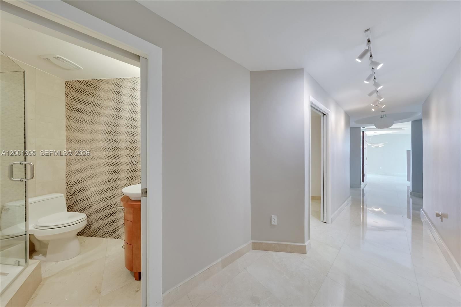 Real estate property located at 3131 188th St #1-808, Miami-dade, The Atrium At Aventura Co, Aventura, FL