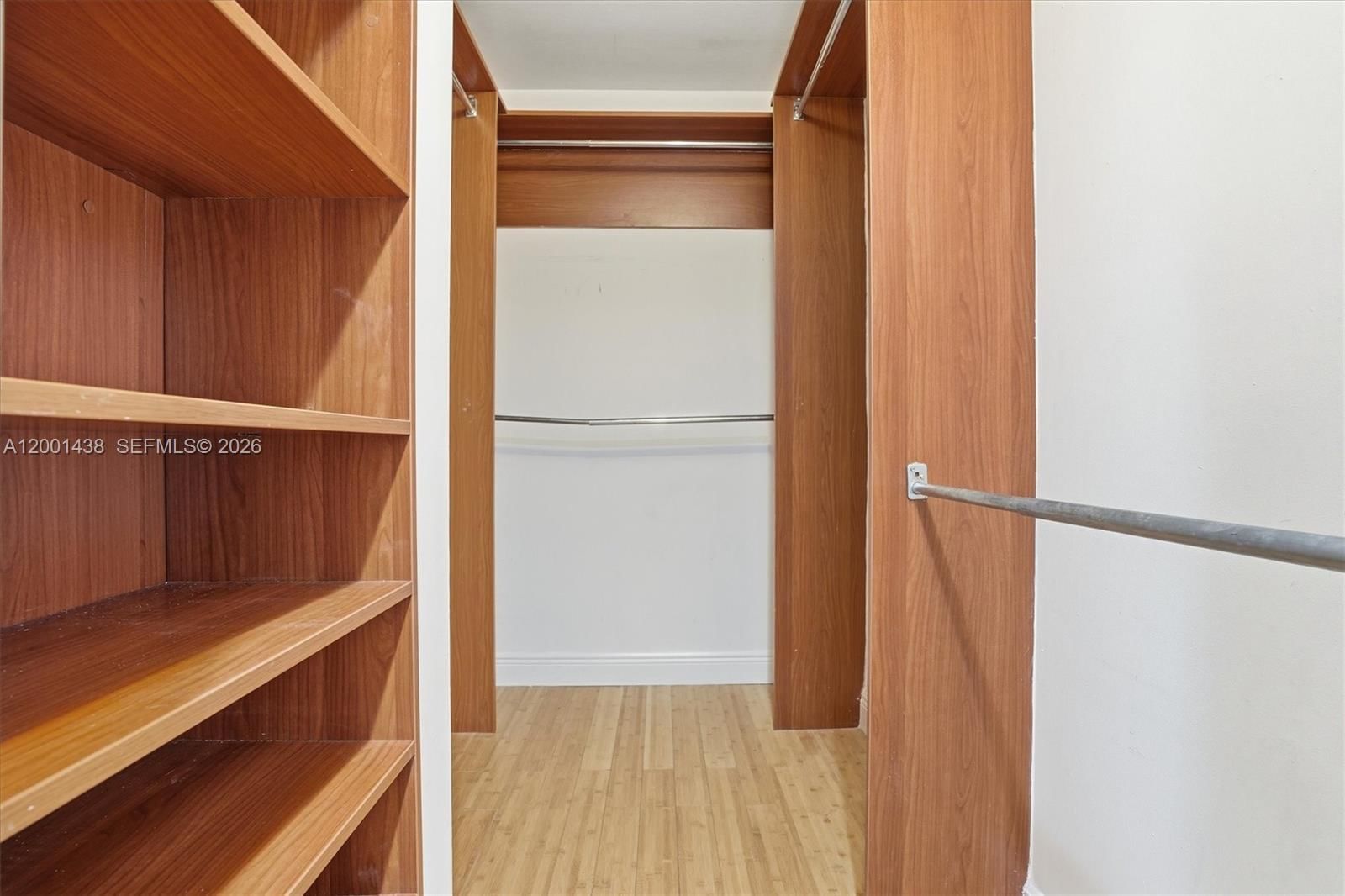 Real estate property located at 1410 Sheridan St #8i, Broward, Sheridan By The Beach Con, Hollywood, FL