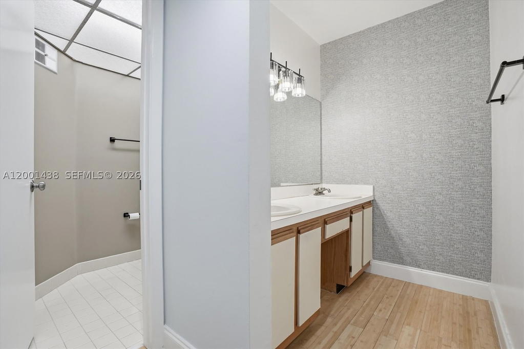 Real estate property located at 1410 Sheridan St #8i, Broward, Sheridan By The Beach Con, Hollywood, FL
