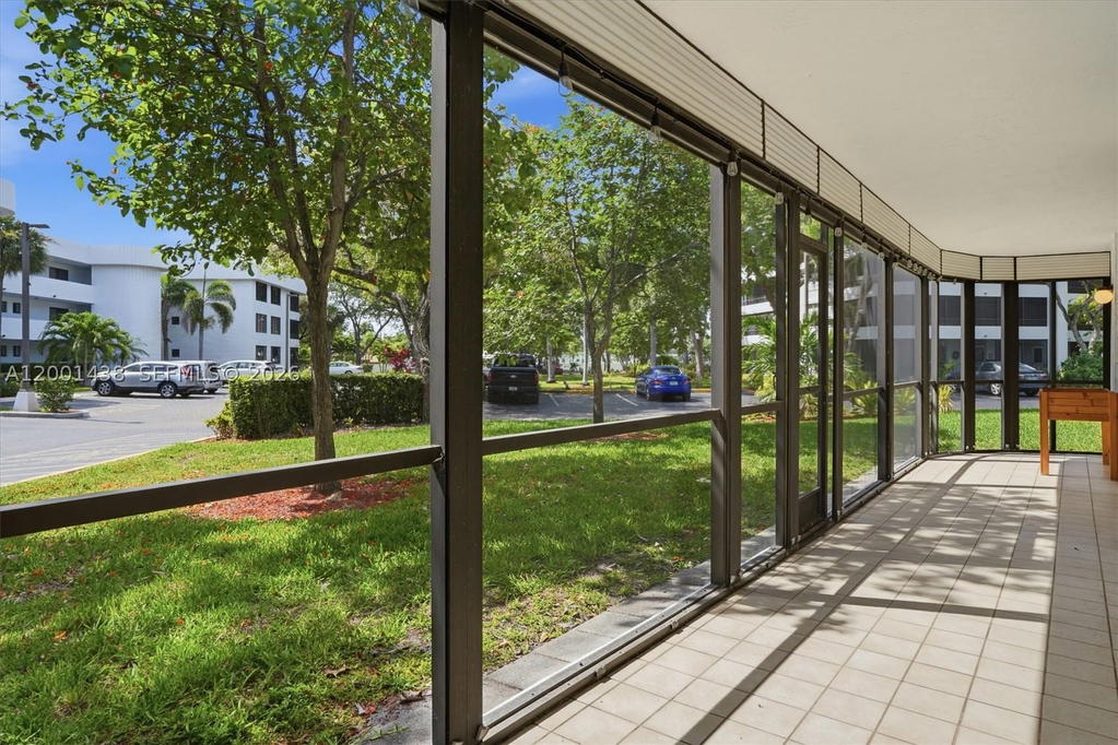 Real estate property located at 1410 Sheridan St #8i, Broward, Sheridan By The Beach Con, Hollywood, FL