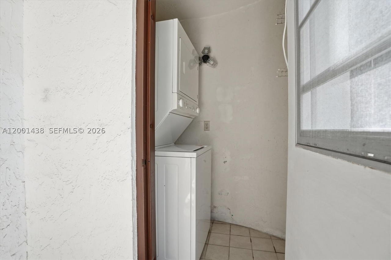 Real estate property located at 1410 Sheridan St #8i, Broward, Sheridan By The Beach Con, Hollywood, FL