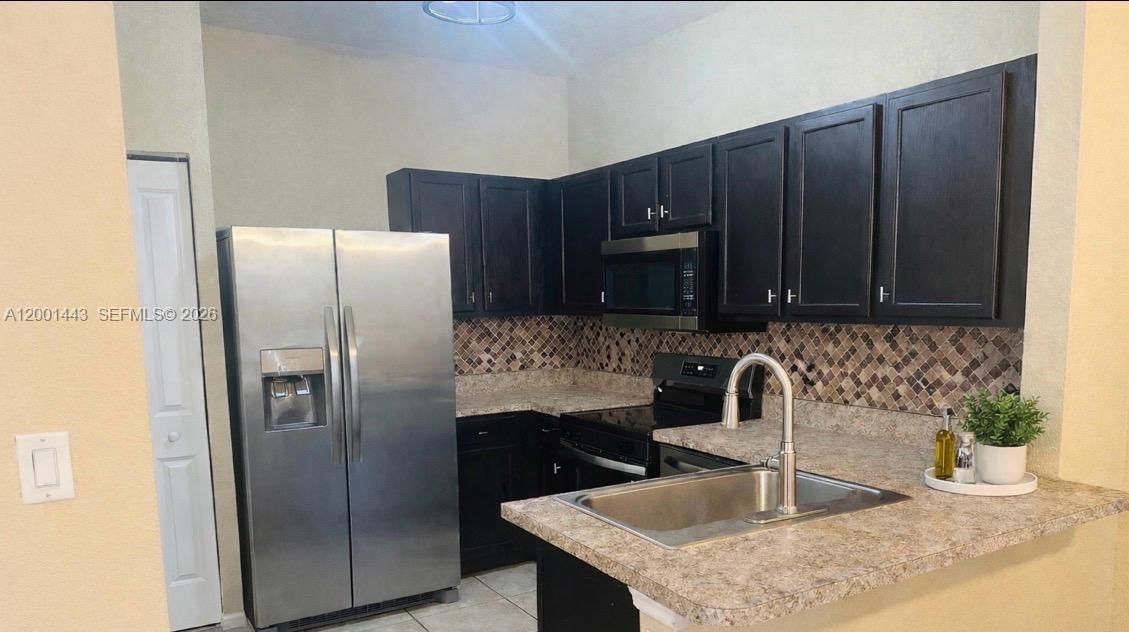 Real estate property located at 3533 30th Ct, Broward, Edc Associates Plat, Lauderdale Lakes, FL