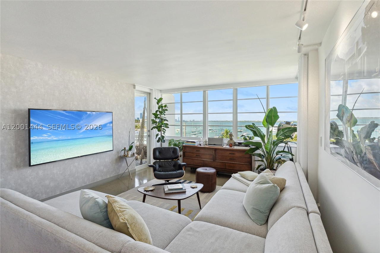 Real estate property located at 1670 lincoln Ct PH-E, Miami-dade, Bonne Vie Condo, Miami Beach, FL