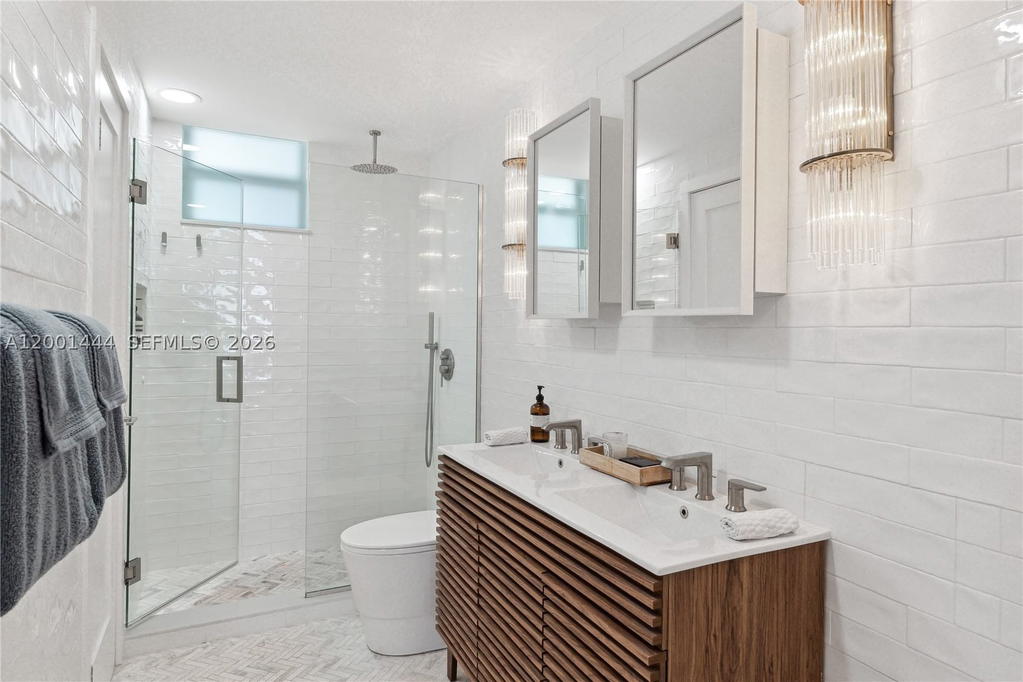 Real estate property located at 1670 lincoln Ct PH-E, Miami-dade, Bonne Vie Condo, Miami Beach, FL