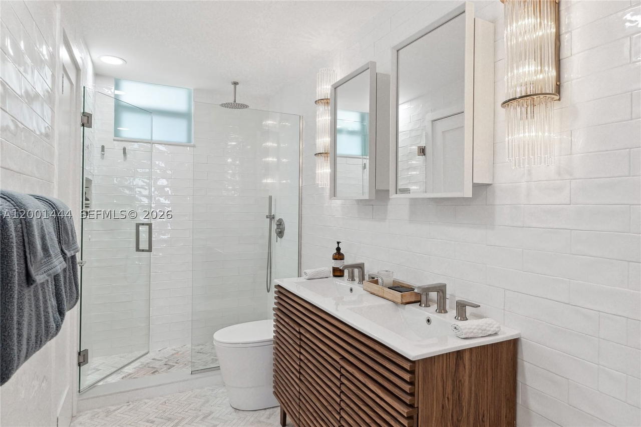 Real estate property located at 1670 lincoln Ct PH-E, Miami-dade, Bonne Vie Condo, Miami Beach, FL