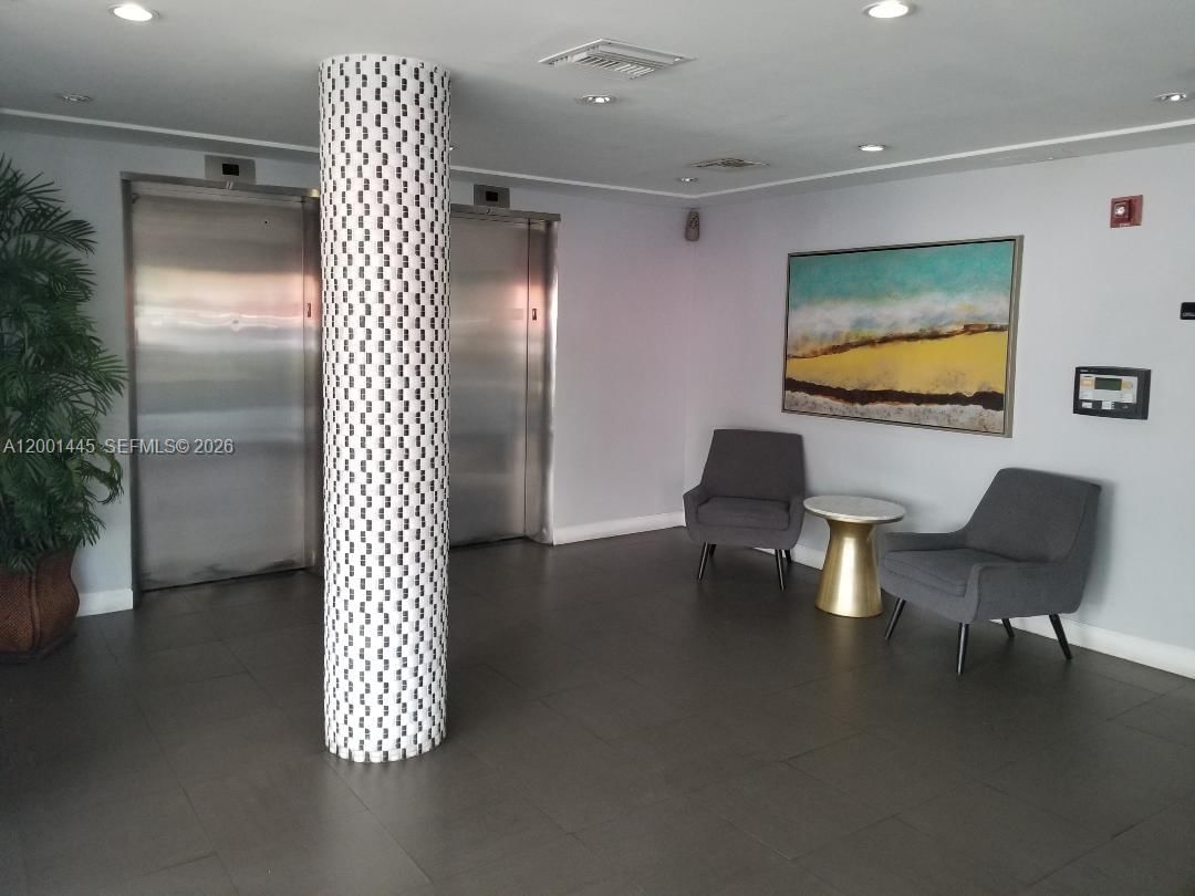 Real estate property located at 1300 Lincoln Rd A301, Miami-dade, Lincoln Towers Condominium, Miami Beach, FL