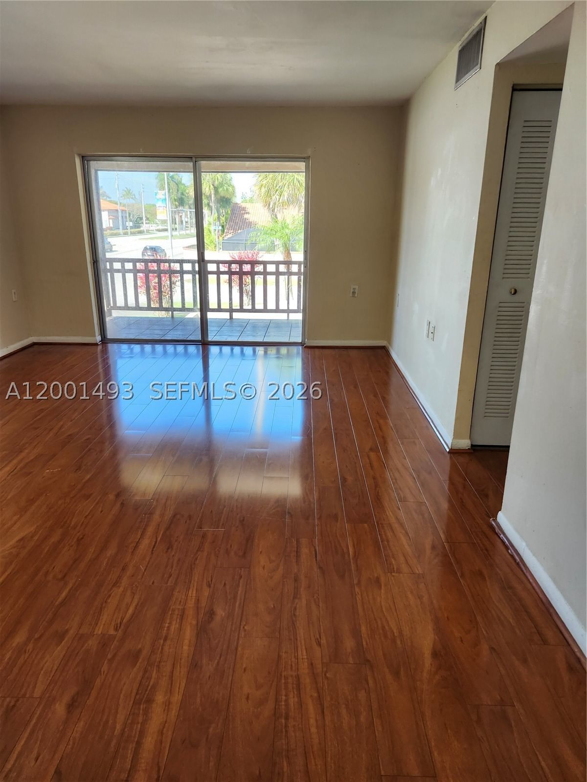 Real estate property located at 11219 88th St #205C, Miami-dade, Pine Grove Condo, Miami, FL