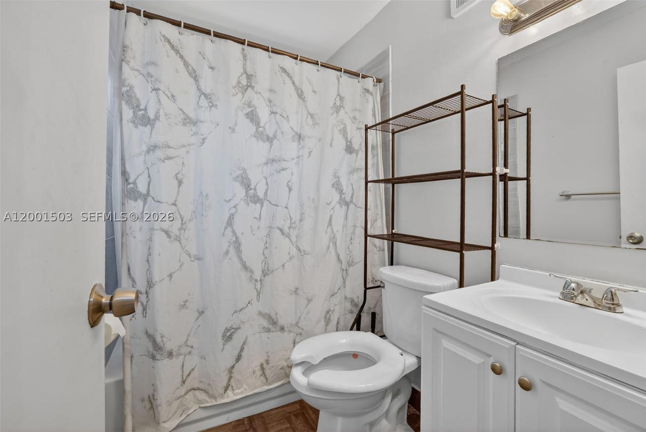 Real estate property located at 6878 15th St, Broward, Springbank Park Sec 2, North Lauderdale, FL