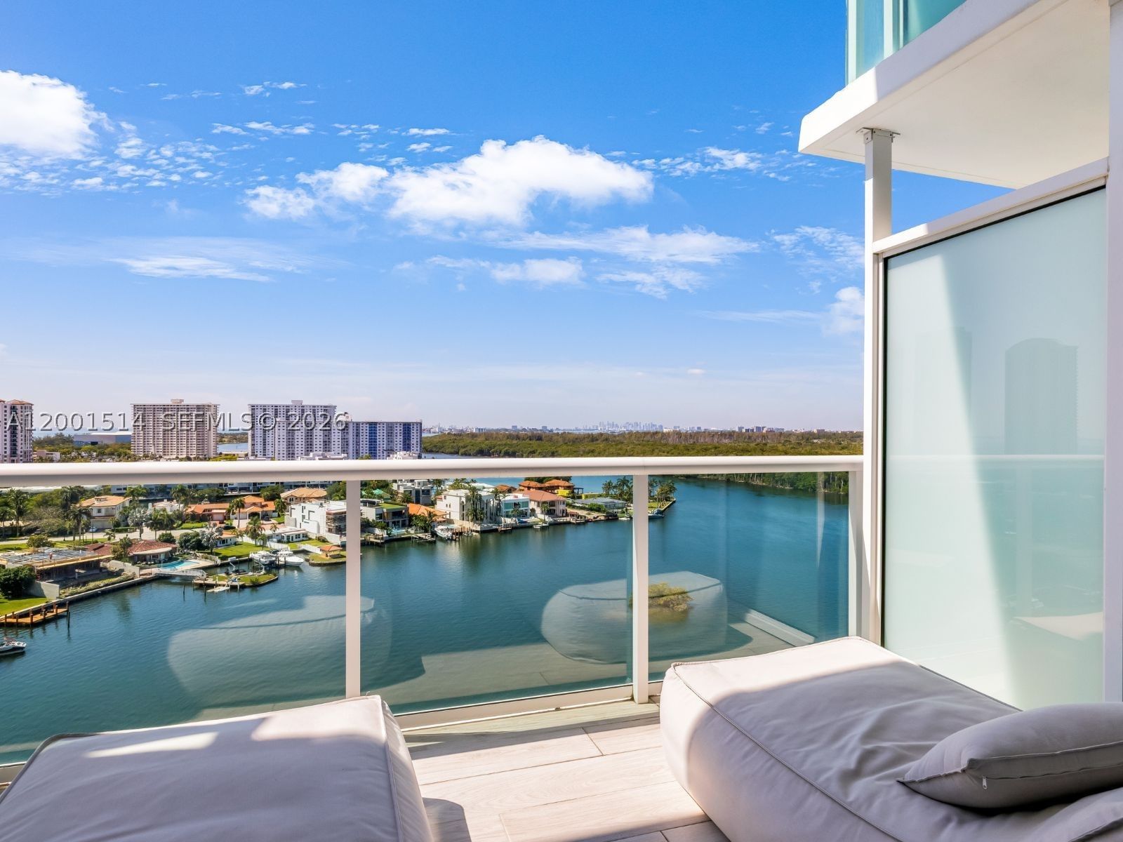 Real estate property located at 400 Sunny Isles Blvd #1416, Miami-dade, 400 Sunny Isles Condo Eas, Sunny Isles Beach, FL
