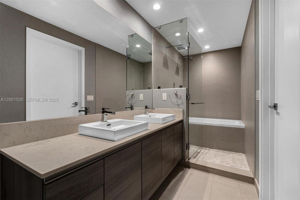 Real estate property located at 1080 Brickell Ave #905, Miami-dade, The Bondo (1080 Brickell), Miami, FL