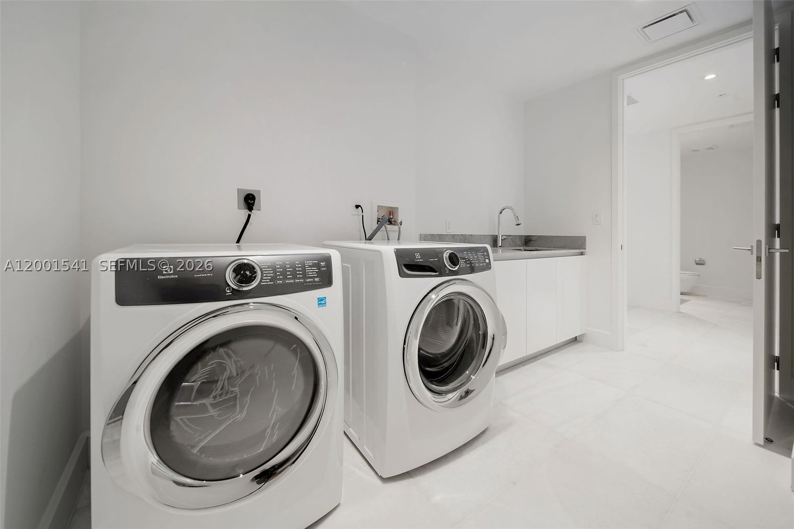Real estate property located at 700 26 Ter #3602, Miami-dade, Missoni Baia, Miami, FL