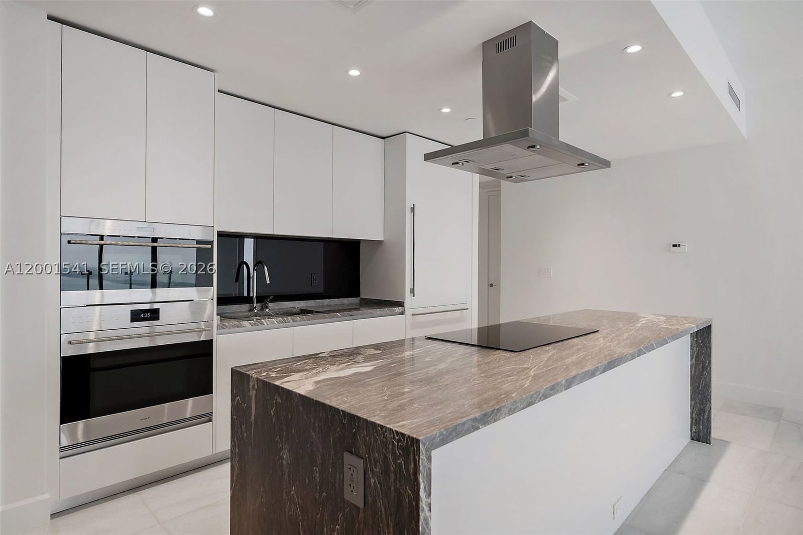 Real estate property located at 700 26 Ter #3602, Miami-dade, Missoni Baia, Miami, FL