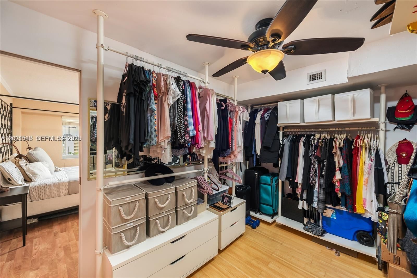 Real estate property located at 1000 Michigan Ave #704, Miami-dade, Parkview, Miami Beach, FL