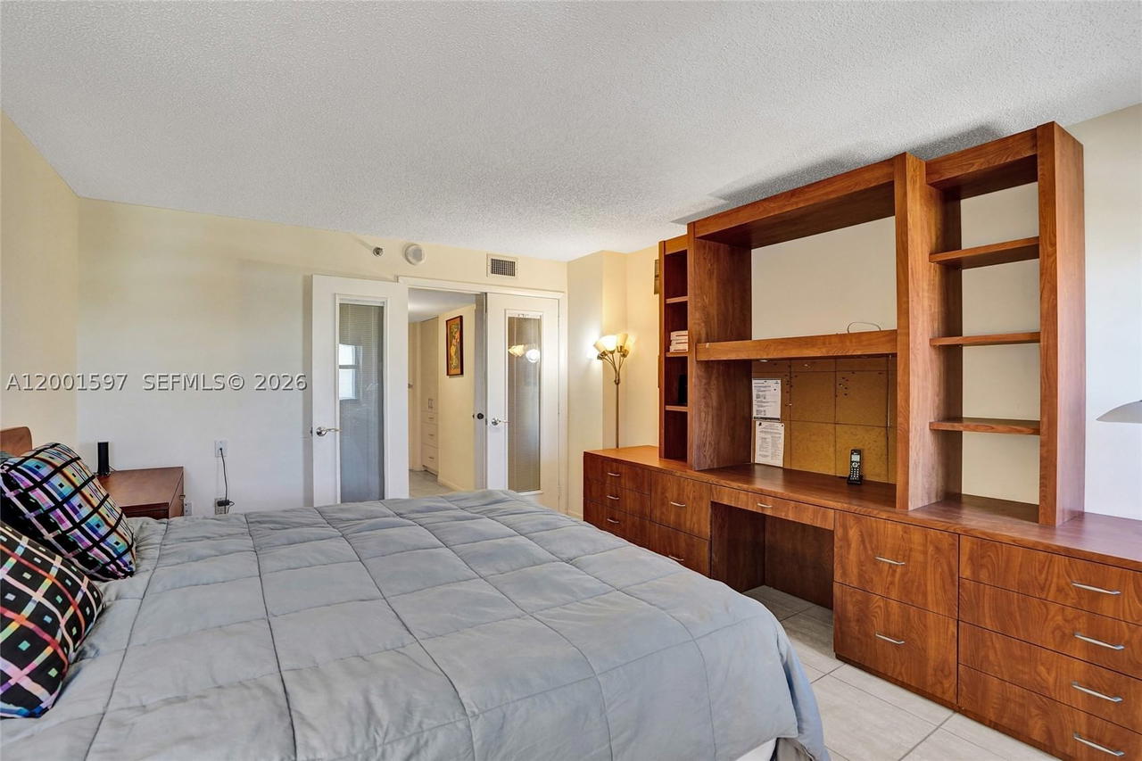 Real estate property located at 1201 Ocean Dr #604N, Broward, Summit Condo, Hollywood, FL