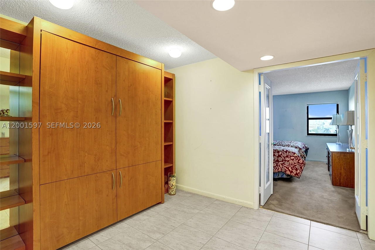 Real estate property located at 1201 Ocean Dr #604N, Broward, Summit Condo, Hollywood, FL