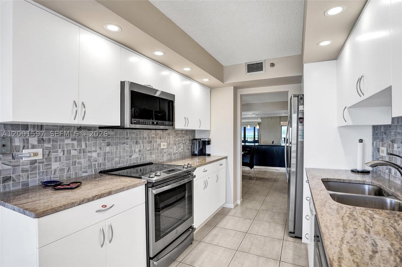 Real estate property located at 1201 Ocean Dr #604N, Broward, Summit Condo, Hollywood, FL