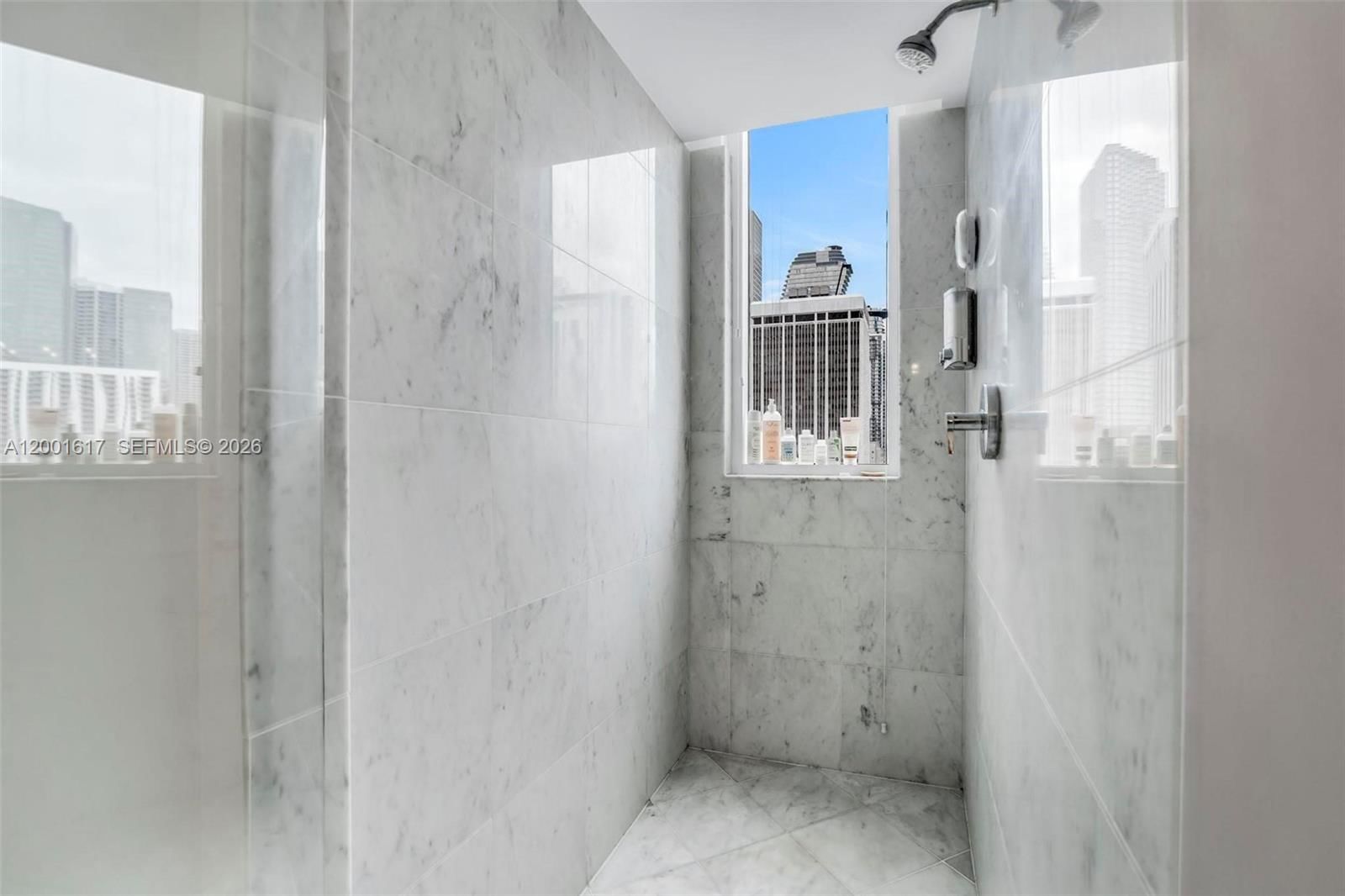 Real estate property located at 253 2nd St #1608, Miami-dade, Vizcayne South Condo, Miami, FL