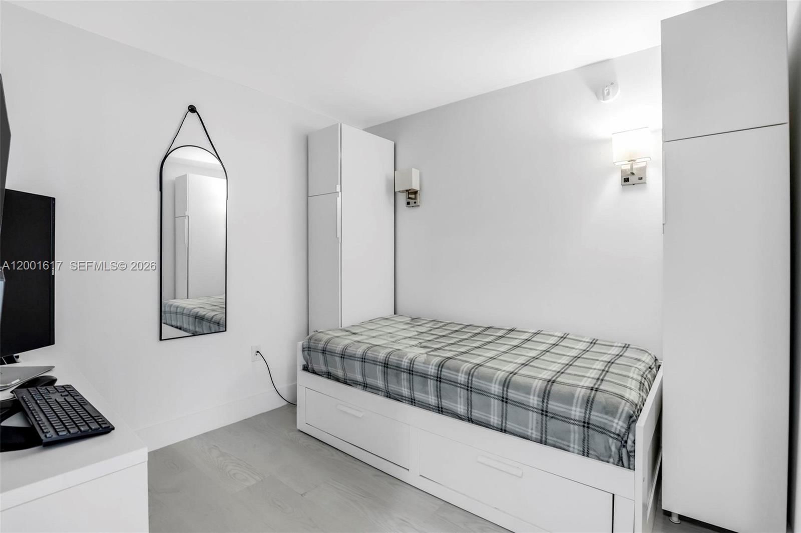 Real estate property located at 253 2nd St #1608, Miami-dade, Vizcayne South Condo, Miami, FL