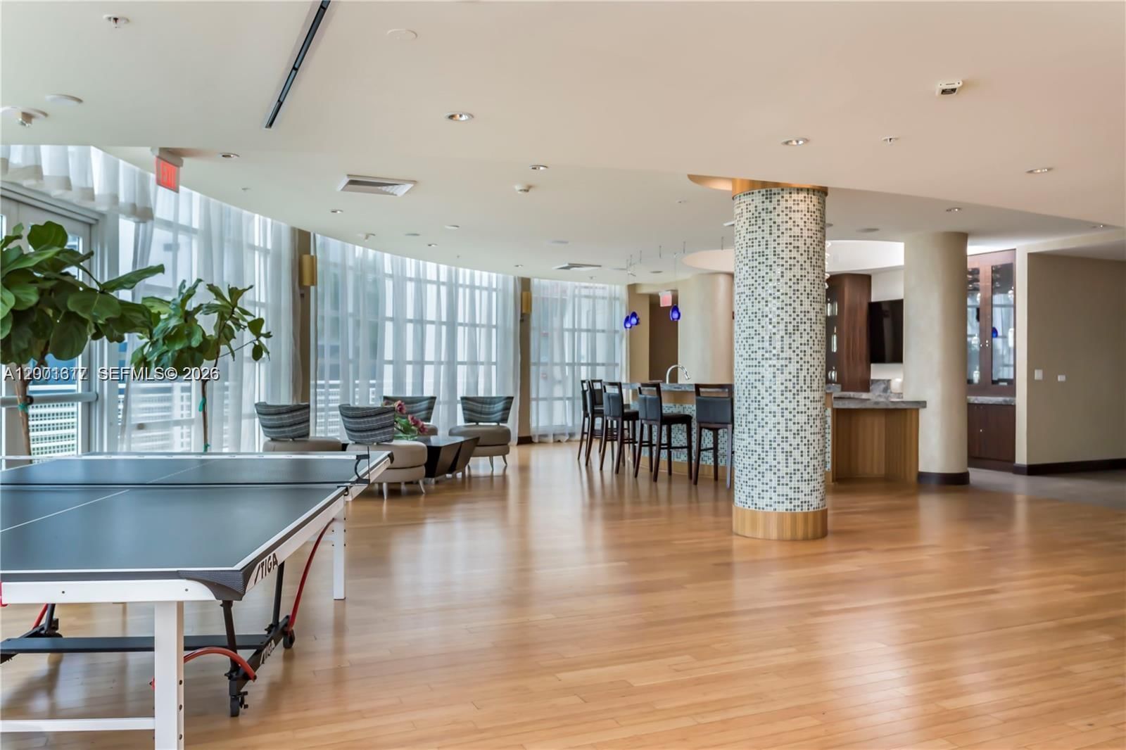 Real estate property located at 253 2nd St #1608, Miami-dade, Vizcayne South Condo, Miami, FL