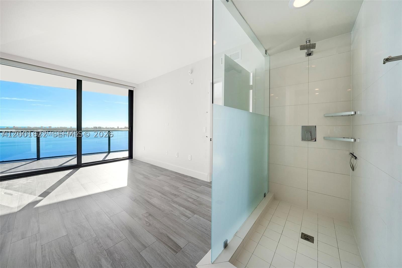Real estate property located at 460 28th St #2707, Miami-dade, Icon Bay Condo, Miami, FL