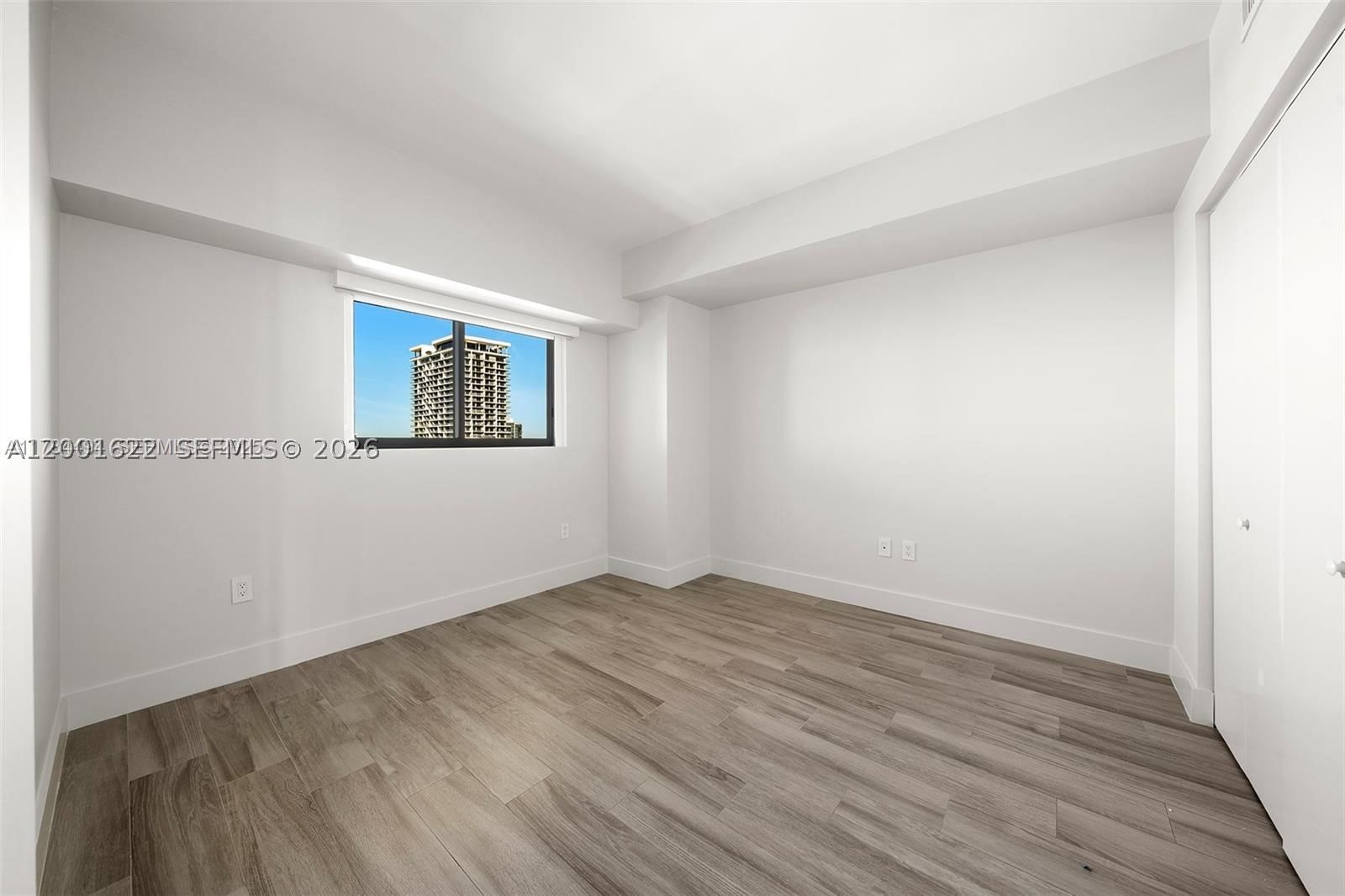 Real estate property located at 460 28th St #2707, Miami-dade, Icon Bay Condo, Miami, FL