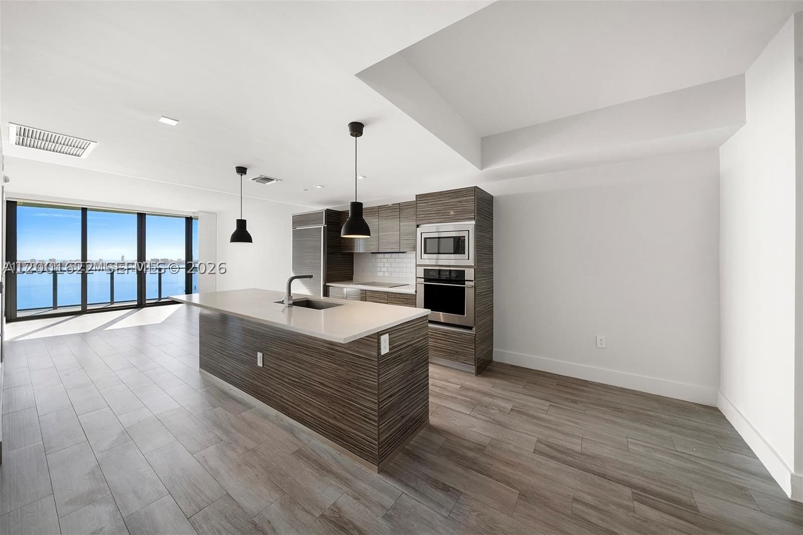 Real estate property located at 460 28th St #2707, Miami-dade, Icon Bay Condo, Miami, FL