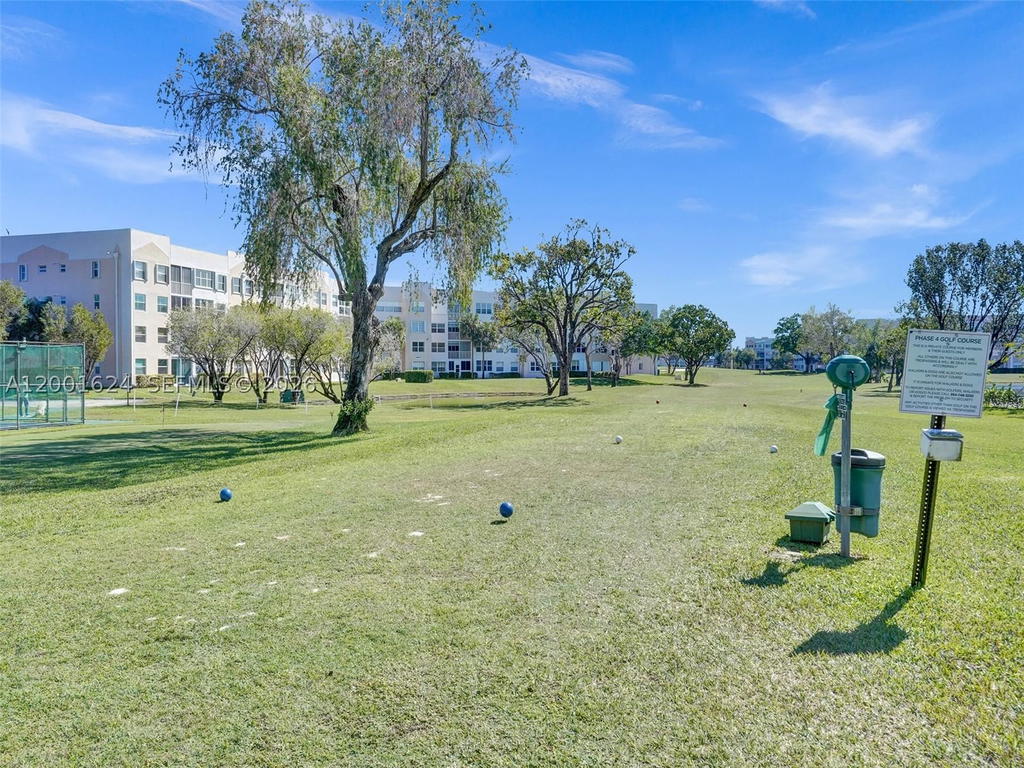 Real estate property located at 10444 30th Ct #306, Broward, Sunrise Lakes 165 Condo, Sunrise, FL