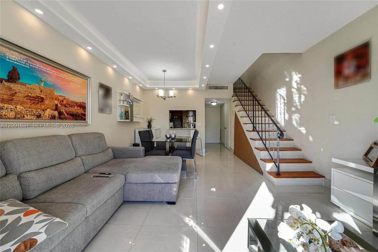 Real estate property located at 1305 53rd St #429, Miami-dade, Villa Catalina Condo, Hialeah, FL