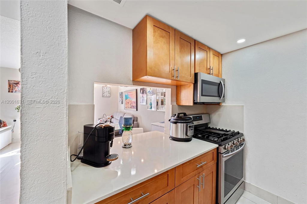 Real estate property located at 1305 53rd St #429, Miami-dade, Villa Catalina Condo, Hialeah, FL