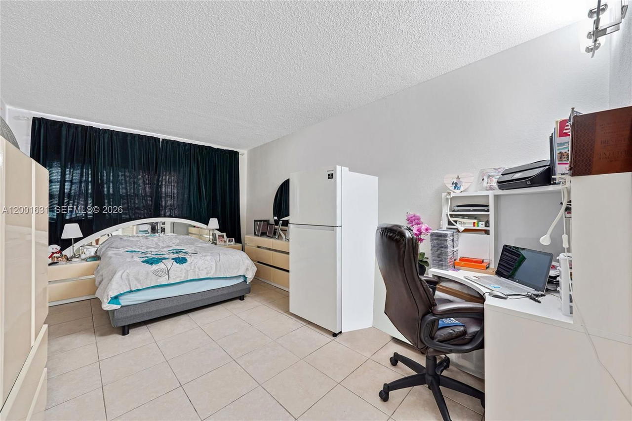 Real estate property located at 1305 53rd St #429, Miami-dade, Villa Catalina Condo, Hialeah, FL