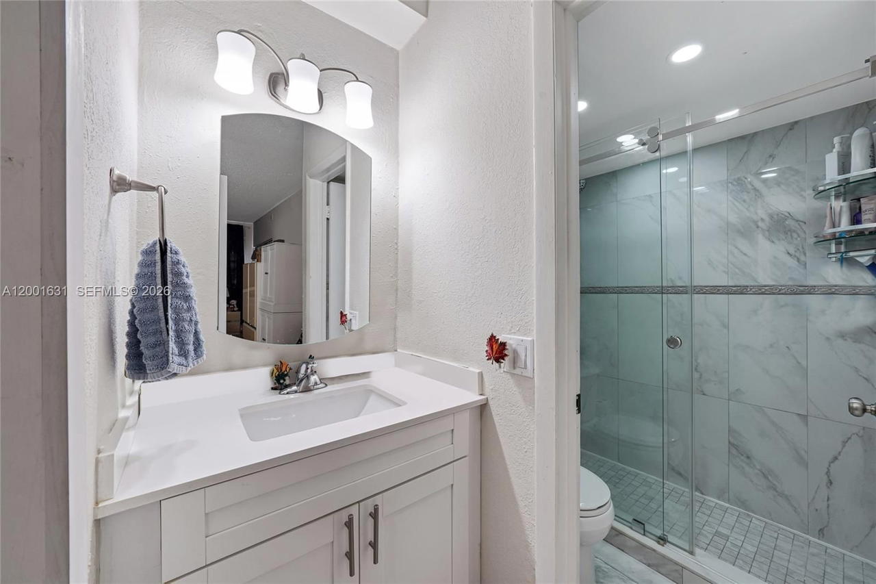Real estate property located at 1305 53rd St #429, Miami-dade, Villa Catalina Condo, Hialeah, FL