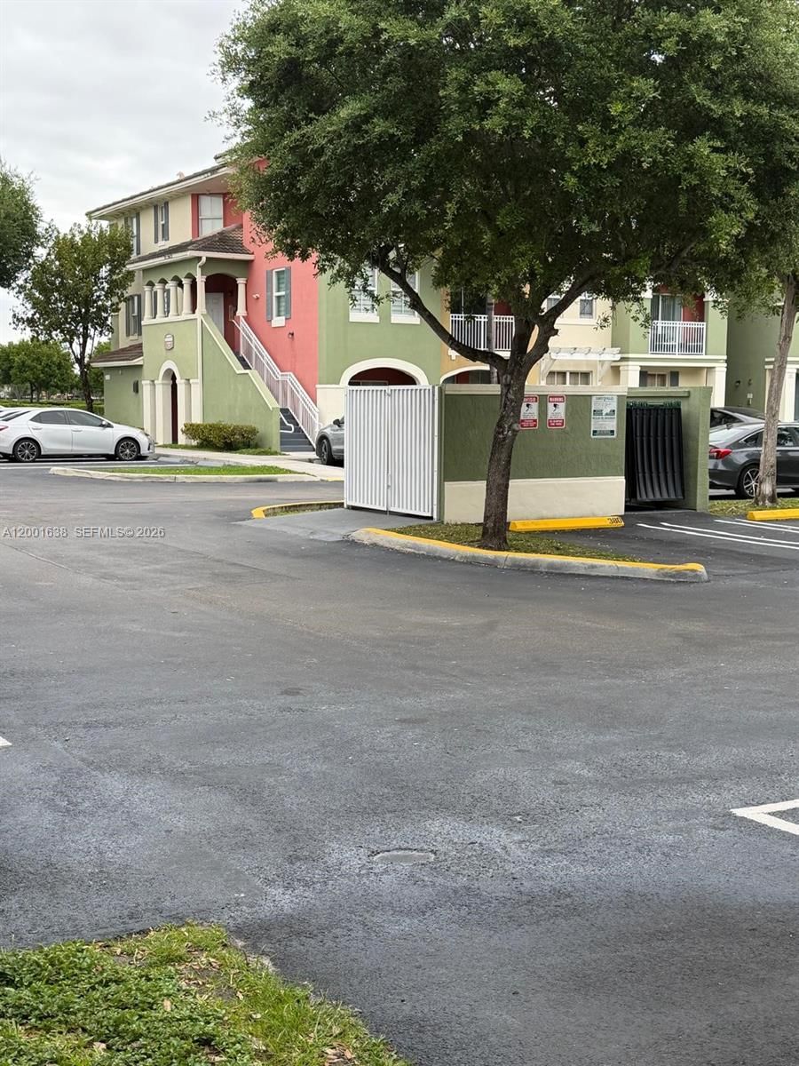 Real estate property located at 11102 83rd St #217, Miami-dade, Promenade Shores At Doral, Doral, FL