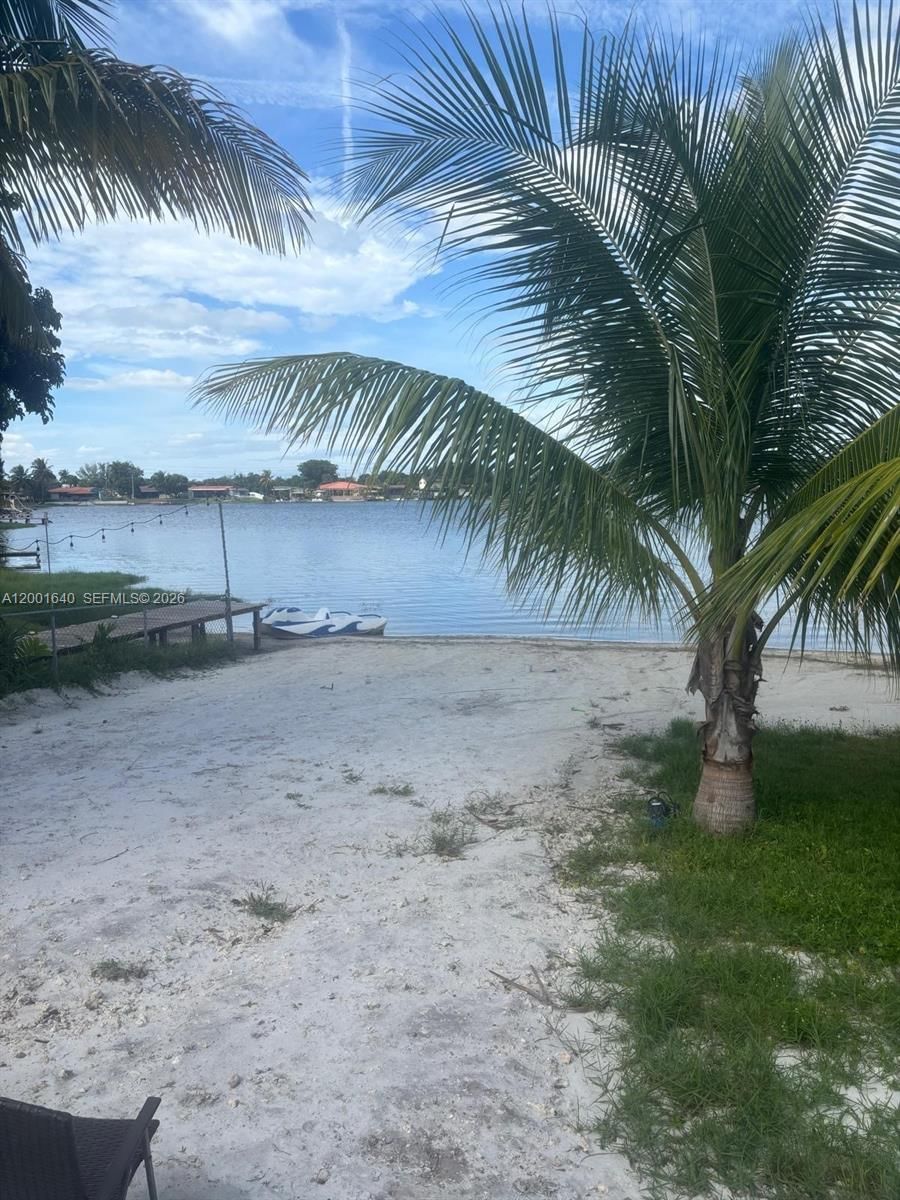 Real estate property located at 7200 12th Ave, Miami-dade, Lake Laurence North, Hialeah, FL