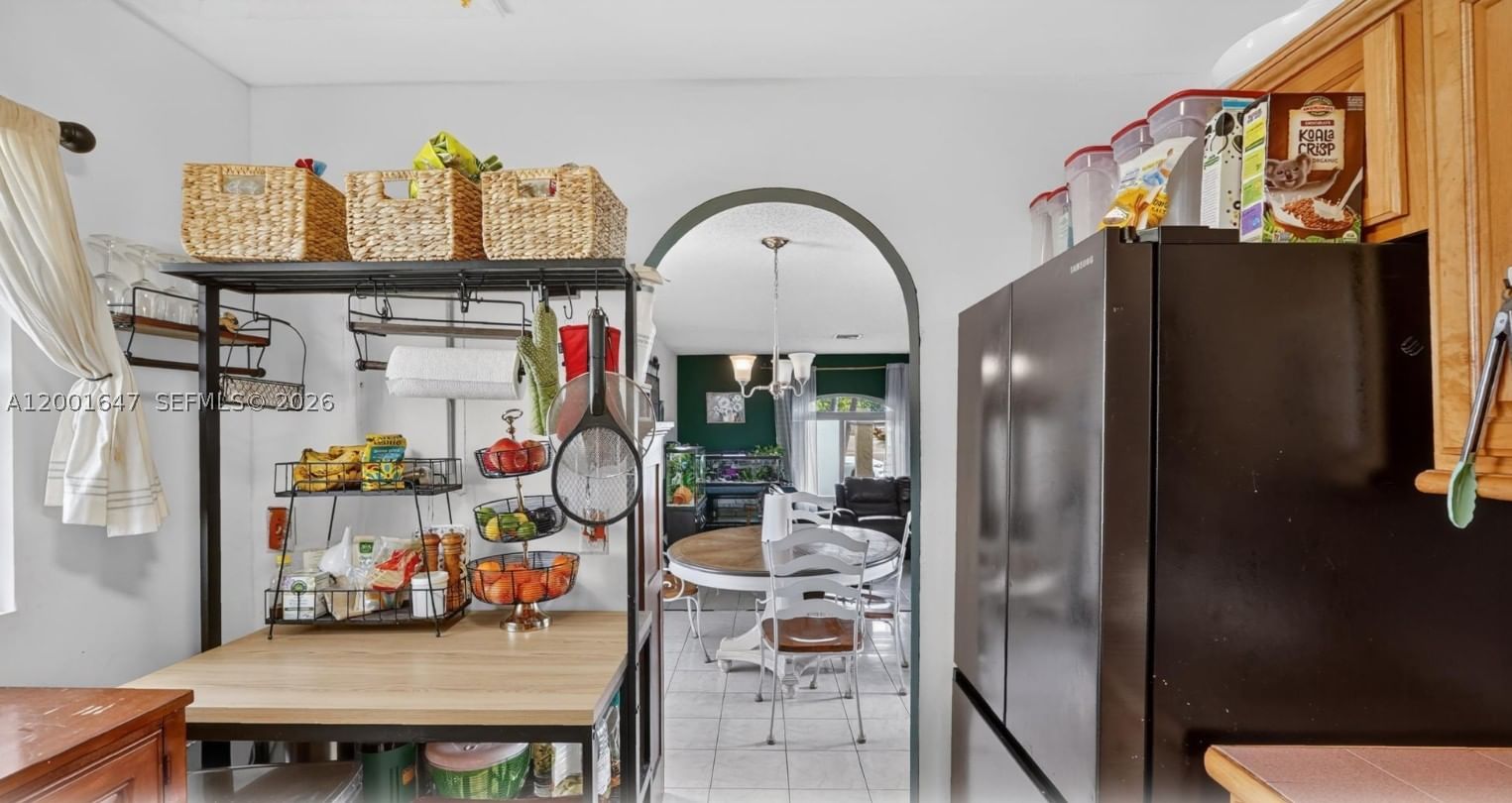 Real estate property located at 7010 103rd Pl, Miami-dade, Pueblo Del Sol Sec 1, Miami, FL