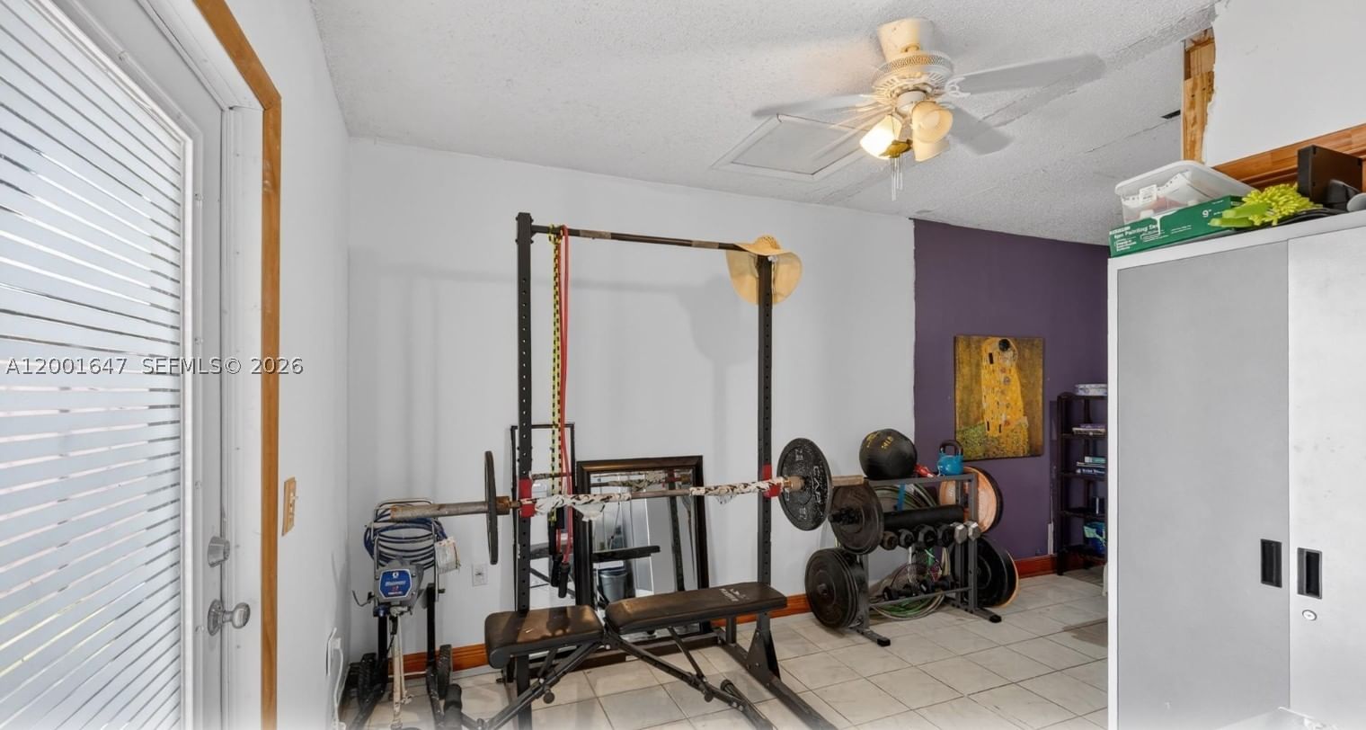 Real estate property located at 7010 103rd Pl, Miami-dade, Pueblo Del Sol Sec 1, Miami, FL