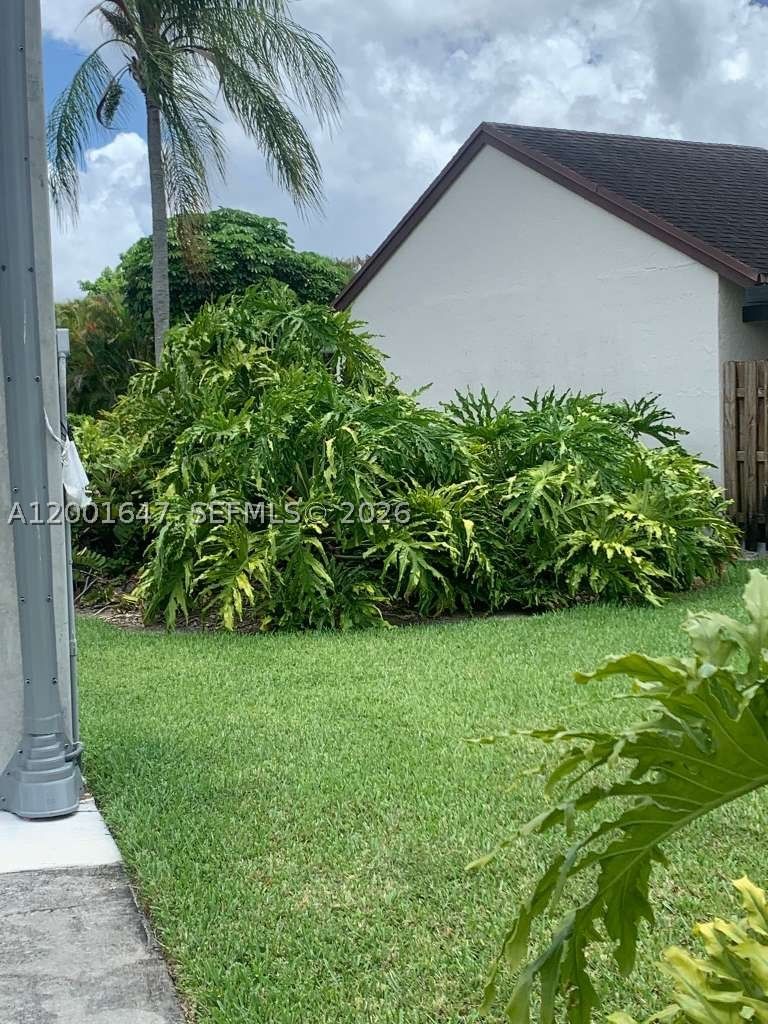 Real estate property located at 7010 103rd Pl, Miami-dade, Pueblo Del Sol Sec 1, Miami, FL