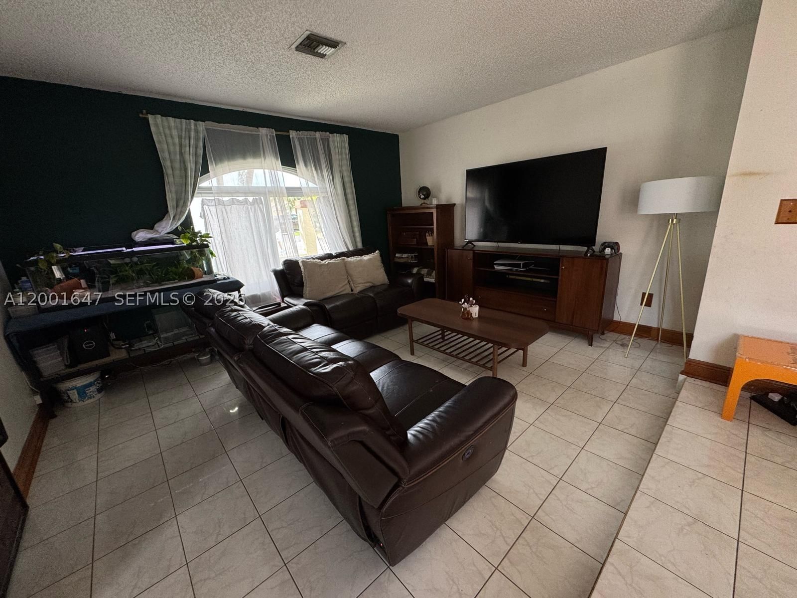 Real estate property located at 7010 103rd Pl, Miami-dade, Pueblo Del Sol Sec 1, Miami, FL